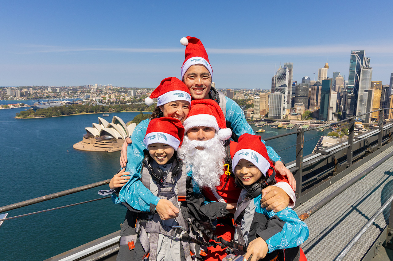 BridgeClimb Santa at the Summit