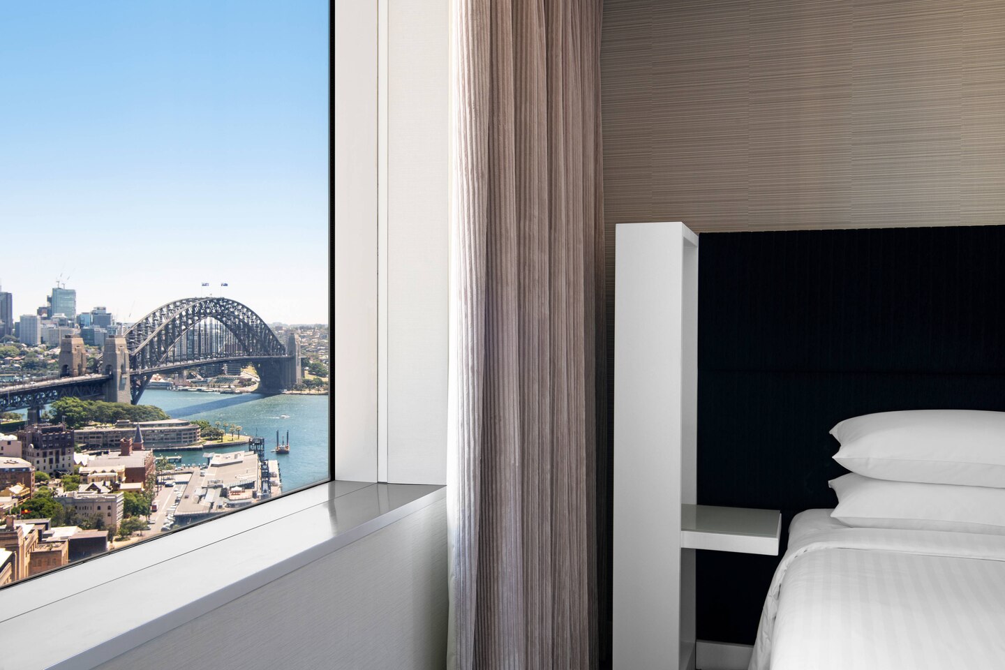 Marriott Sydney Harbour at Circular Quay - Bridge view room